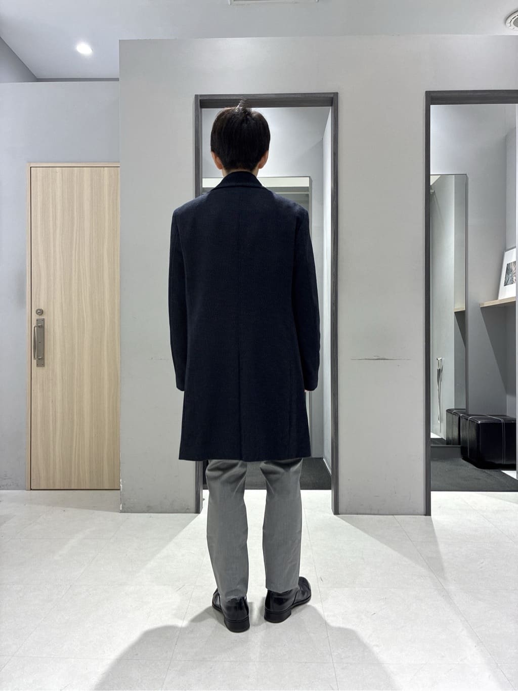 わいずみさんの「TAKEO KIKUCHI｜カシミヤブレンド ビーバー調ステンカラーコート」を使ったコーディネート