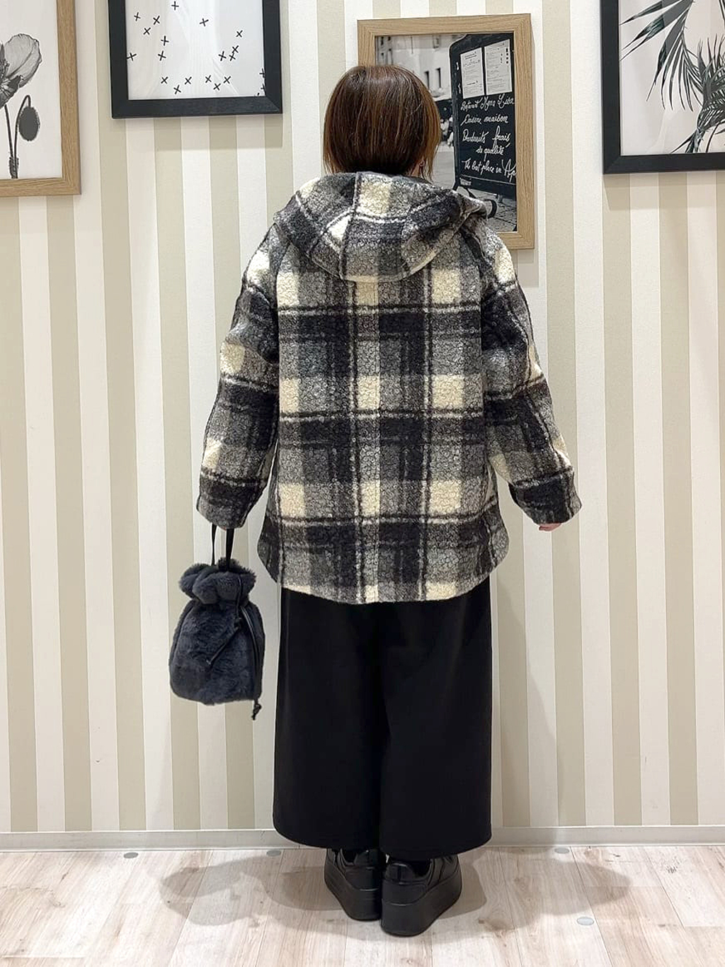 ma_miさんの「SHOO･LA･RUE｜【洗濯機可】美脚見え あったか圧縮ニット ガウチョパンツ」を使ったコーディネート
