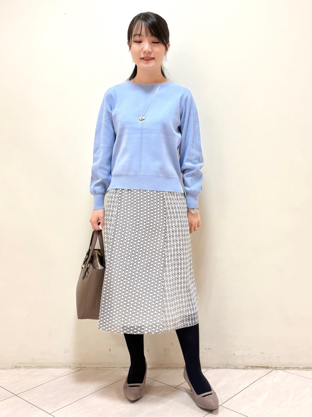 mikiさんの「Reflect｜【選べる6色／長く着られる◎】ボートネックニット」を使ったコーディネート