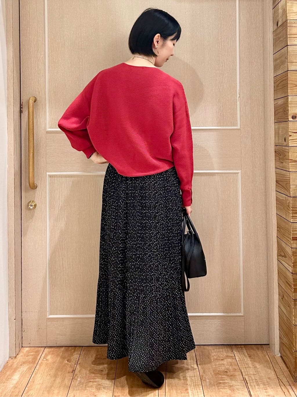 ちぐささんの「SHOO･LA･RUE｜ラクチン フラットパンプス」を使ったコーディネート