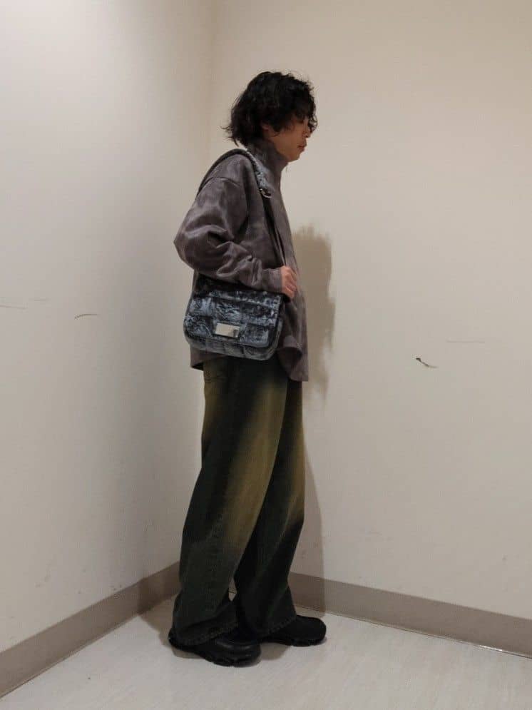 NAKANOさんの「tk.TAKEO KIKUCHI｜ヴィンテージライクプリント ハーフジッププルオーバー」を使ったコーディネート