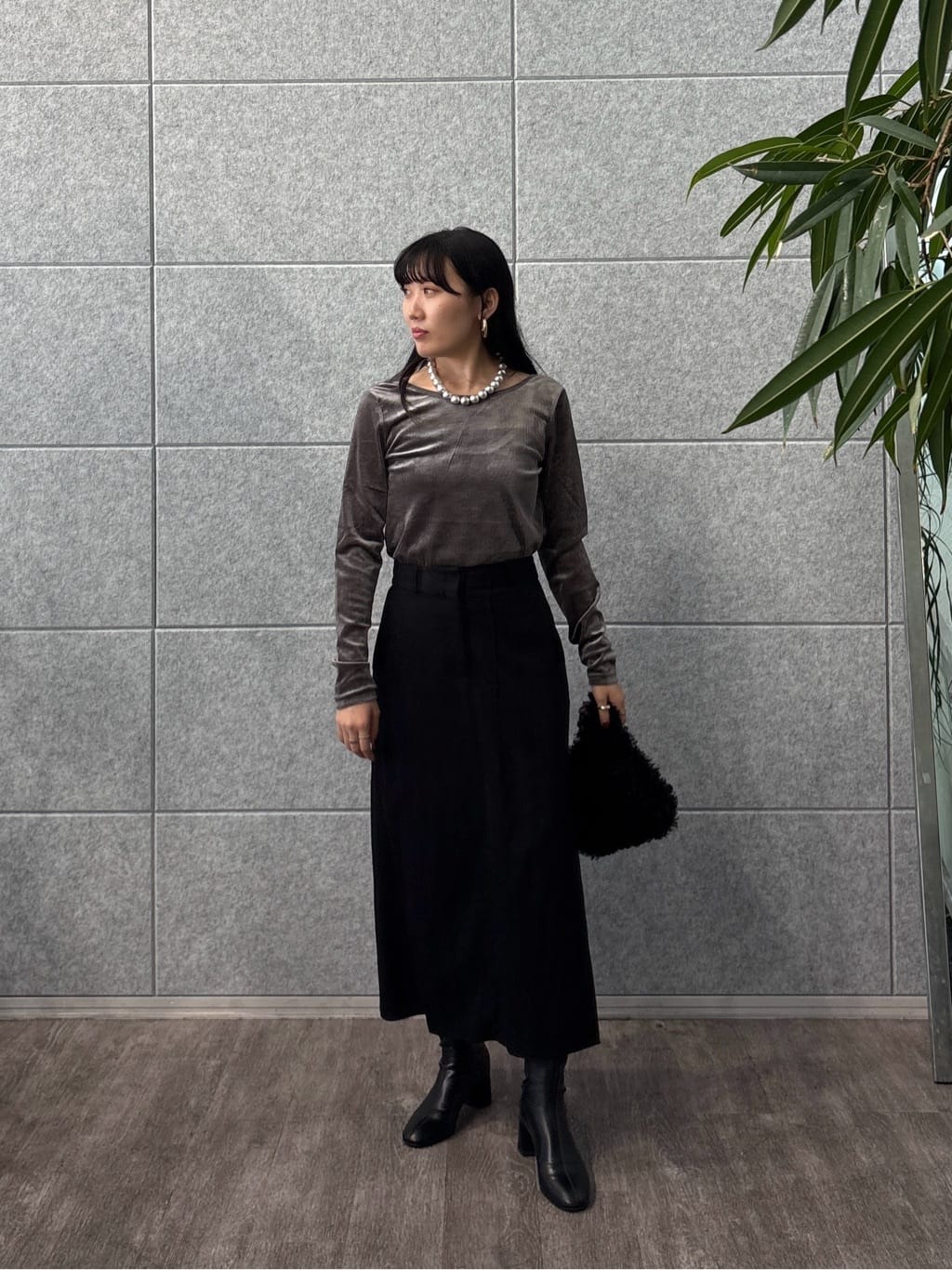 rinaさんの「INDIVI｜フェイクファーマイクロバッグ」を使ったコーディネート