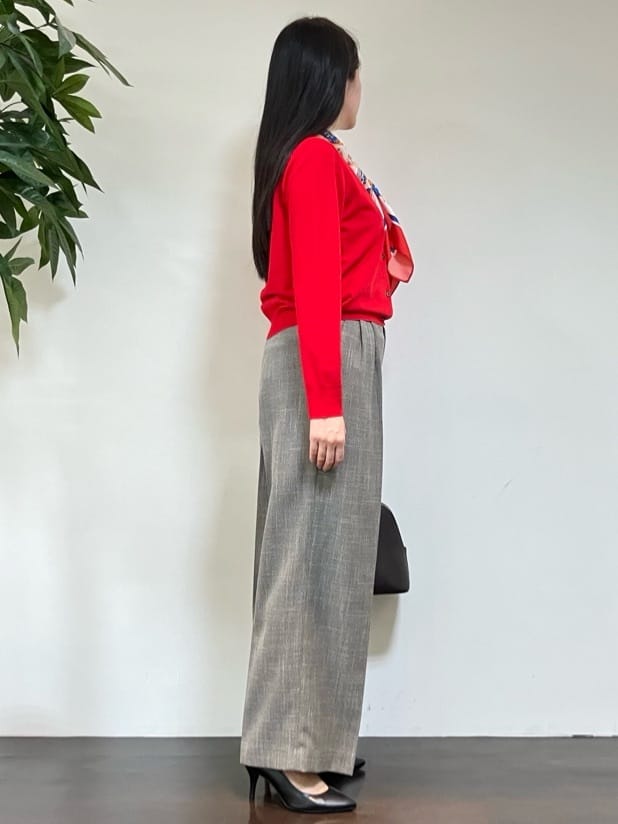 カレンさんの「UNTITLED｜【アンサンブル可/薄手】ベーシッククルーネックカーディガン」を使ったコーディネート