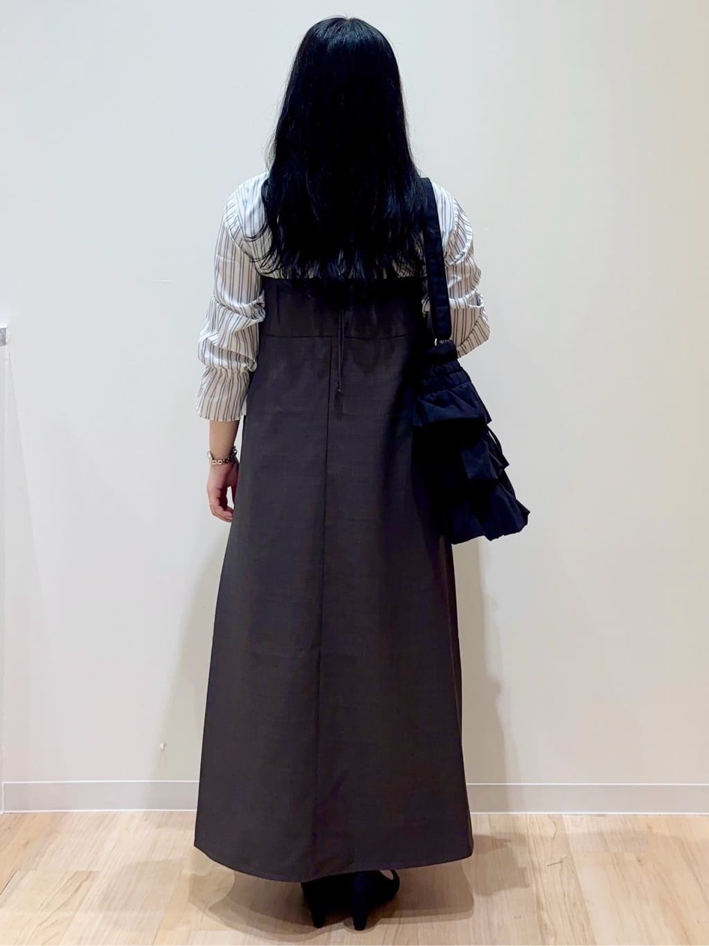 minamiさんの「grove｜フリルカラーリボンブラウス」を使ったコーディネート