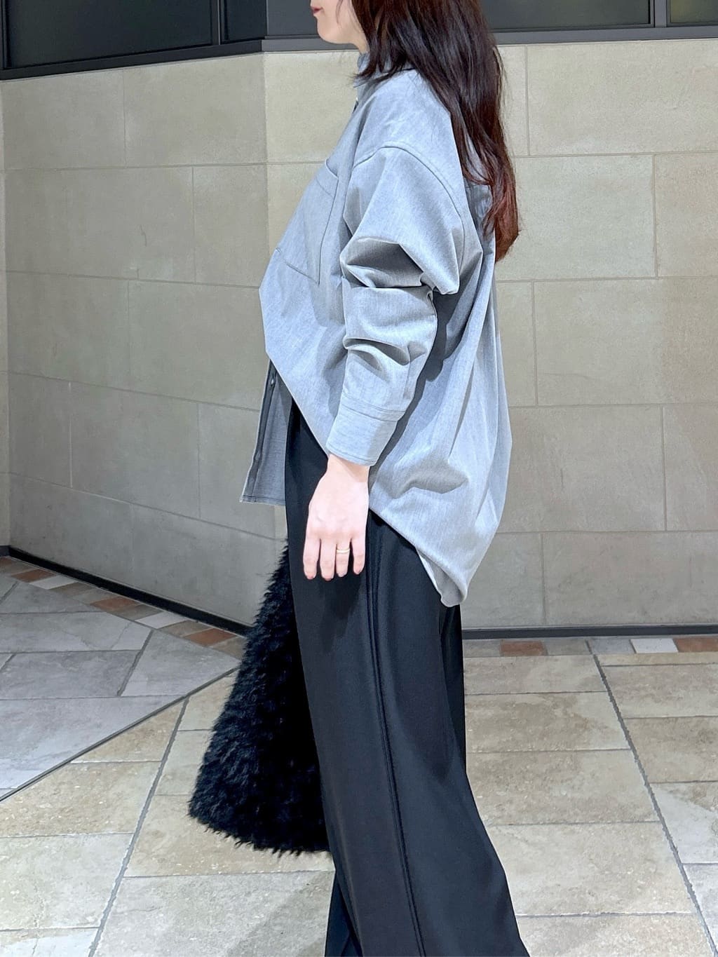 よねさんの「INDIVI｜Comfy SET UP｜イージーストレートワイドパンツ【セットアップ対応／通勤/カセット服】」を使ったコーディネート