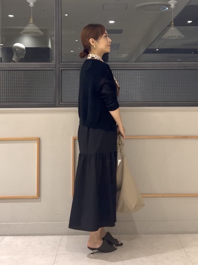 𝑹𝑶𝑴𝑰さんの「INDIVI｜【1枚でコーデ完成！】タックワンピース」を使ったコーディネート
