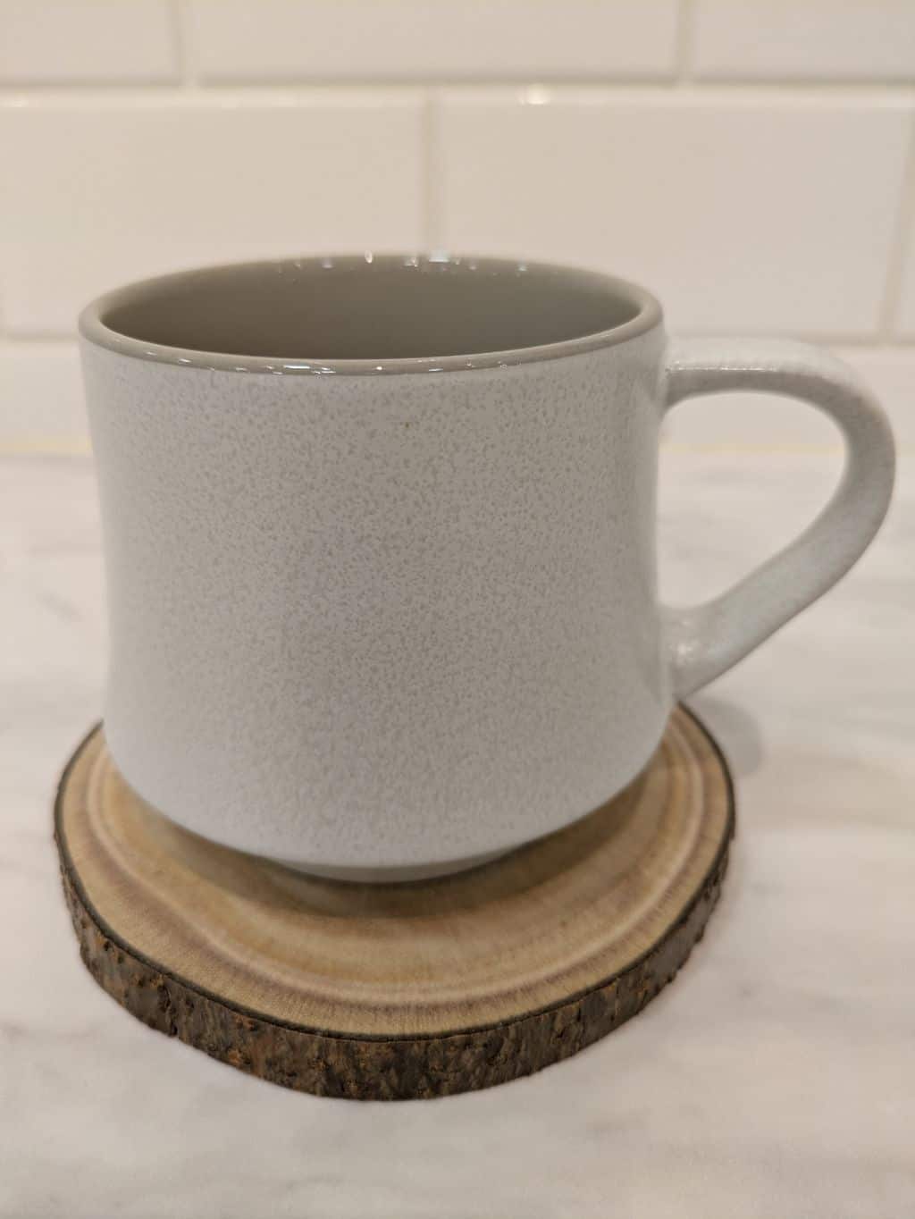 アキさんの「212 KITCHEN STORE｜ORIGAMI フレア マグカップビンテージグリーン」を使ったコーディネート