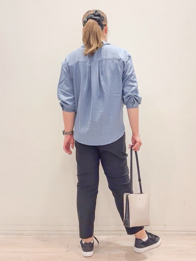naoさんの「SHOO･LA･RUE｜【洗える/S-LL/美脚シルエット】ハイパーストレッチ テーパードパンツ」を使ったコーディネート
