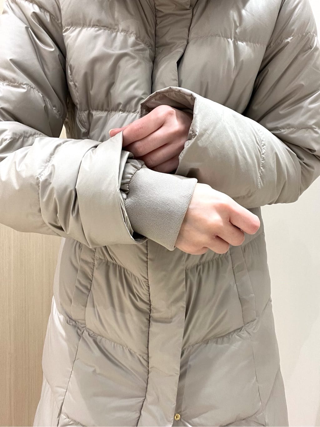  おまつさんの「grove｜【名品アウター/800FP・多機能】つつまれダウンロング」を使ったコーディネート