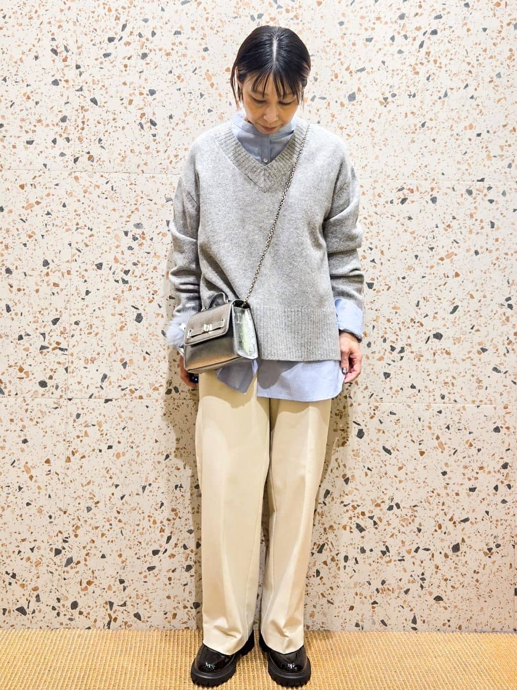 yoshimiさんの「OPAQUE.CLIP｜バンドカラーシャツ【洗濯機OK】」を使ったコーディネート