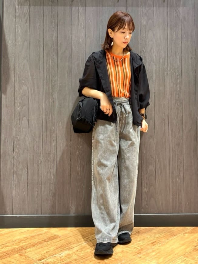 meiさんの「SHOO･LA･RUE｜【S-LL】大人の抜け感 シアーボイルフーディパーカ」を使ったコーディネート