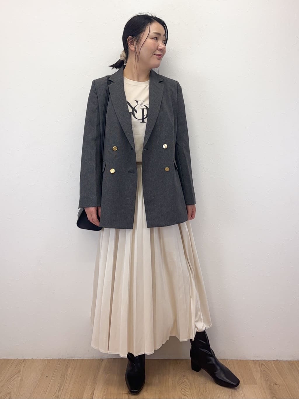 Takeさんの「OPAQUE.CLIP｜ロングロゴTシャツ【洗濯機OK】」を使ったコーディネート