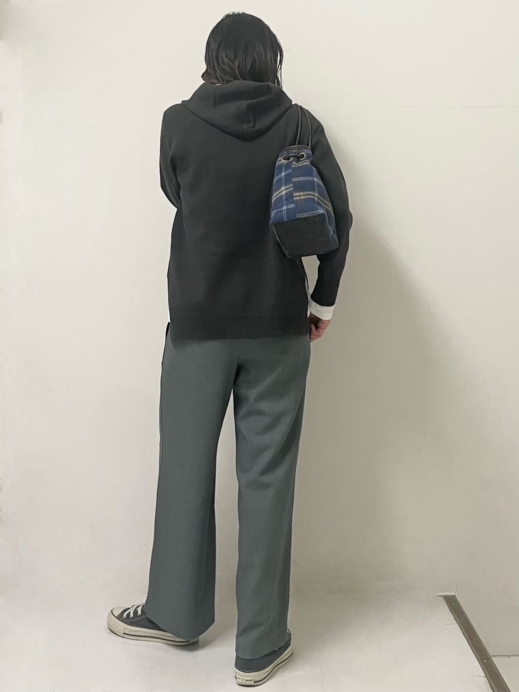 ISOさんの「Dessin｜【洗える／体型カバー】ちょうどいいニットパーカ」を使ったコーディネート