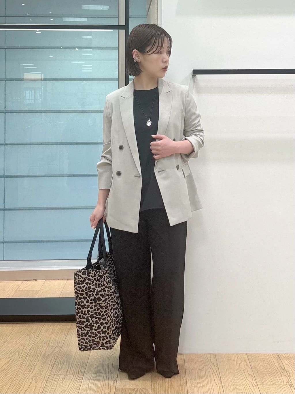 asamiさんの「INDIVI｜【セットアップ可能】ビスチェレイヤード風トップス」を使ったコーディネート