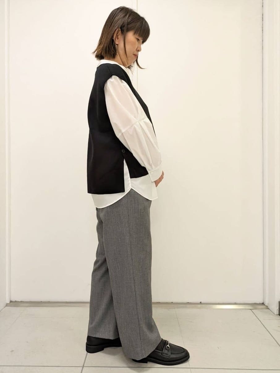 ハッシーさんの「Reflect｜【さらっと一枚で決まる／重ね着にもおすすめ◎】タックスリーブシャツブラウス」を使ったコーディネート
