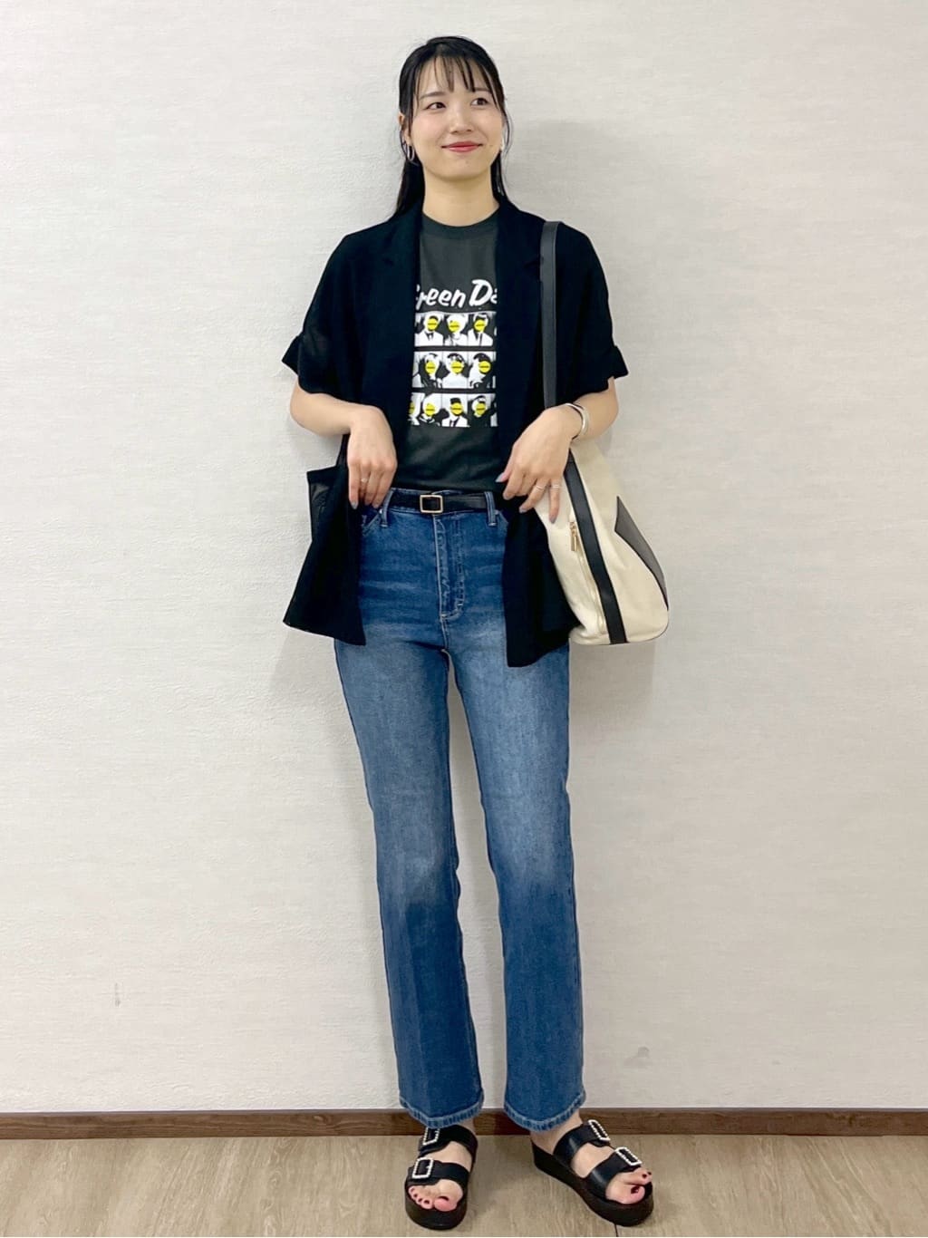 sachikoさんの「OPAQUE.CLIP｜ロックTシャツ別注アソート【GREEN DAY／METALLICA／THE BEATLES】」を使ったコーディネート