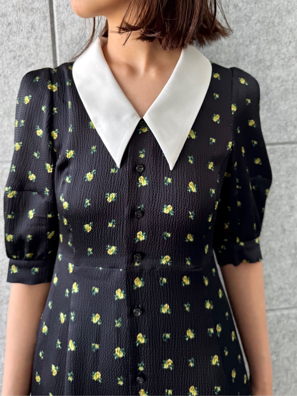 uchi__yamaさんの「CODE A｜blooming flower dress」を使ったコーディネート