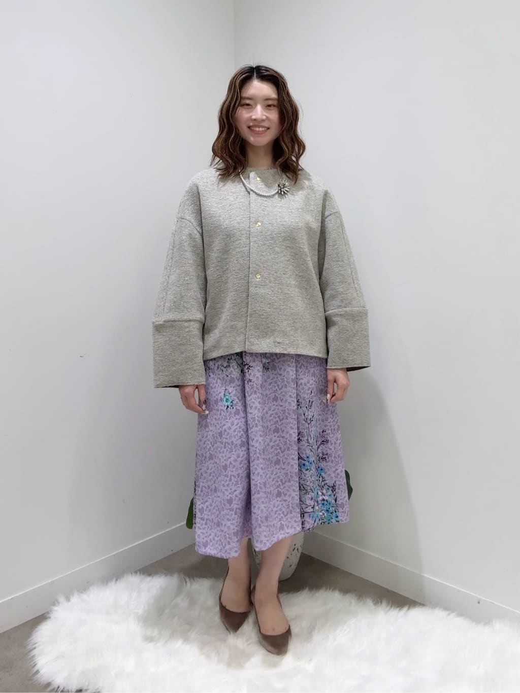Suma Una本部スタッフさんの「SunaUna｜【co creation and yours／SS～L】レースプリント柄ワンピース」を使ったコーディネート
