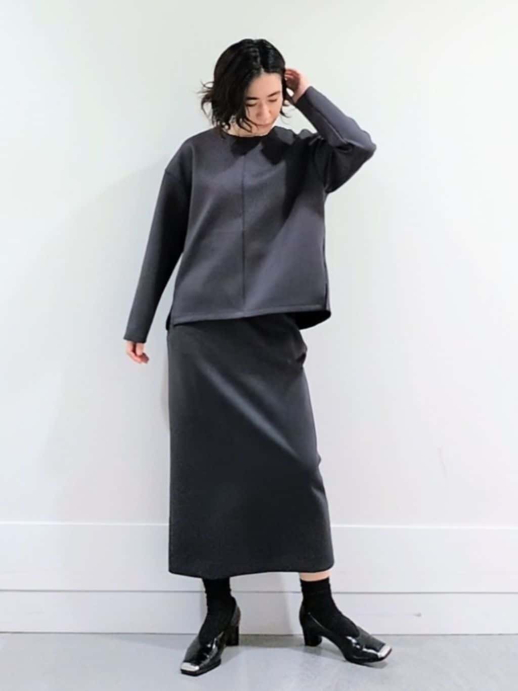 ミズタさんの「UNTITLED｜【セットアップ可/洗える】ダンボールジャージ プルオーバー」を使ったコーディネート