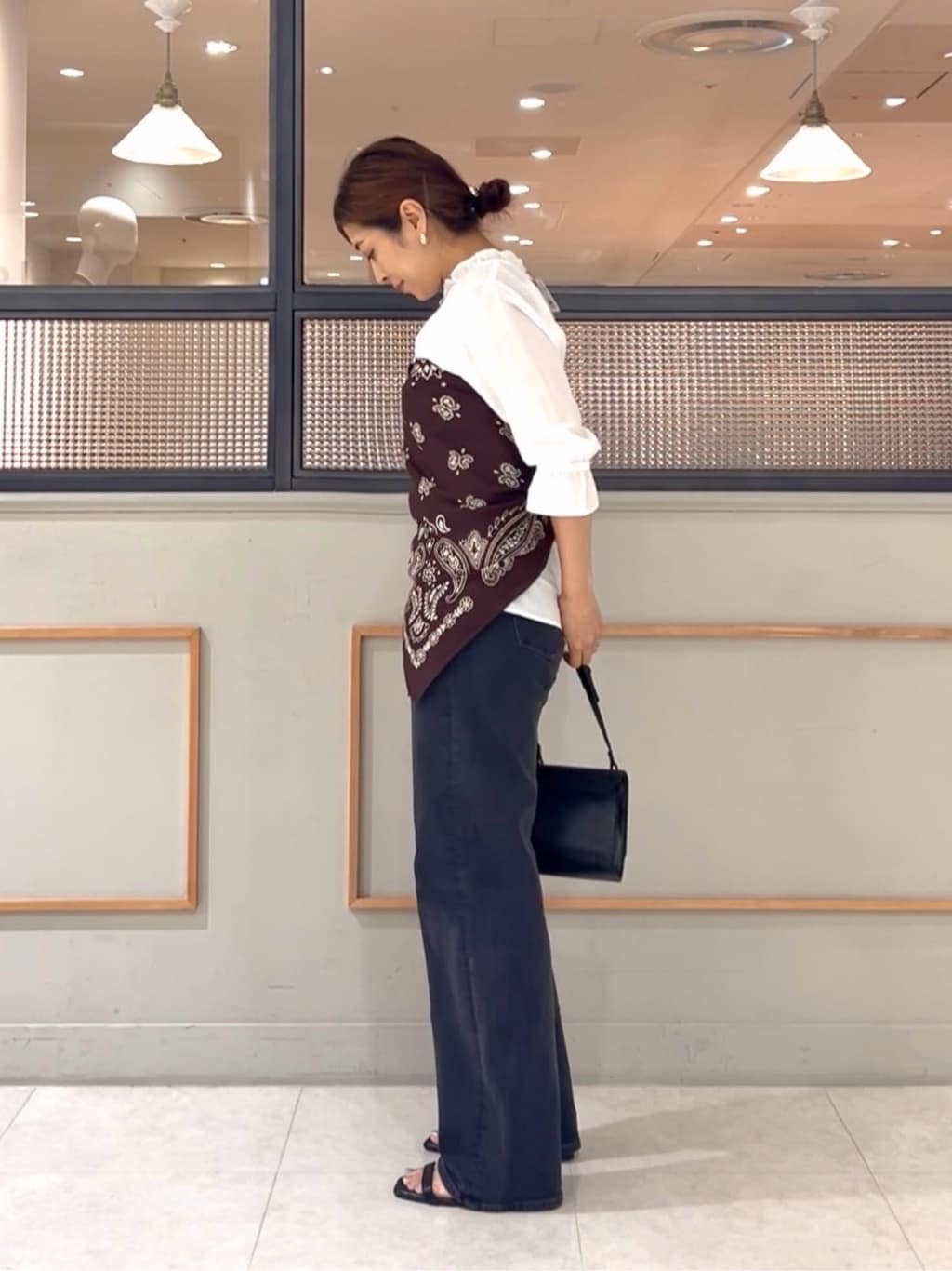 𝑹𝑶𝑴𝑰さんの「INDIVI｜【洗える/コットン】ピンタックシアーブラウス」を使ったコーディネート