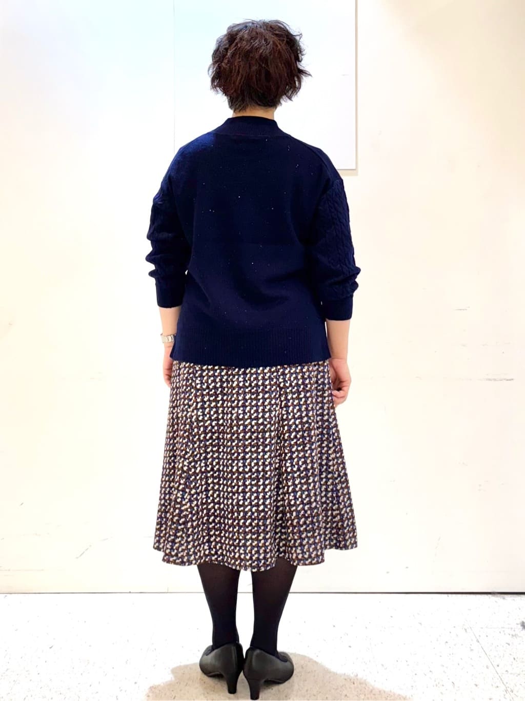ヤスコさんの「Reflect｜【一枚で着映え◎／ゆったりシルエット】ラメ&times;スパンコールウール混ニット」を使ったコーディネート