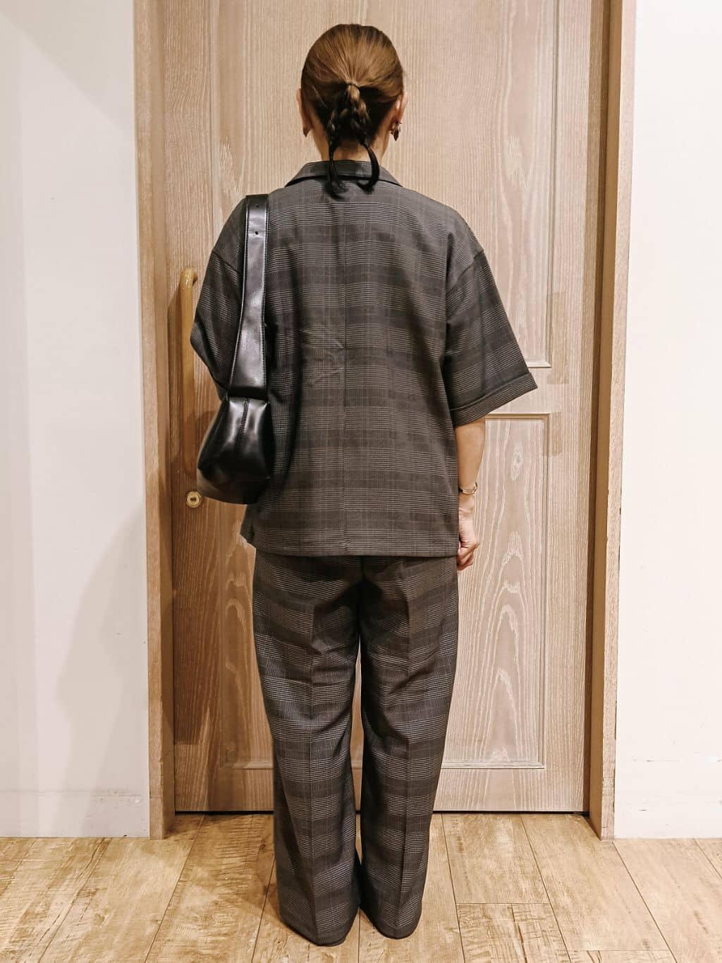 YUKIさんの「SHOO･LA･RUE｜【セットアップ可/洗濯後しわになりにくい】5分袖テーラードジャケット」を使ったコーディネート