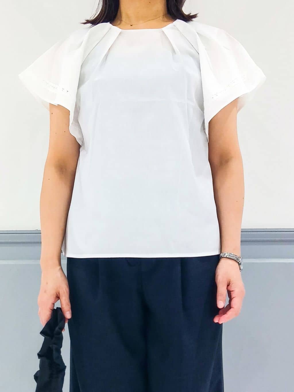 なっちゃんさんの「grove｜ロープベルトで差がつく 洗練リラックスパンツ」を使ったコーディネート