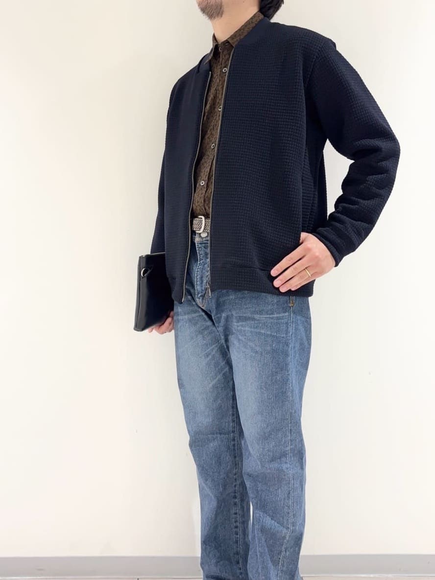 及川さんの「TAKEO KIKUCHI｜【Made in JAPAN】播州織 ドビー千鳥シャツ」を使ったコーディネート