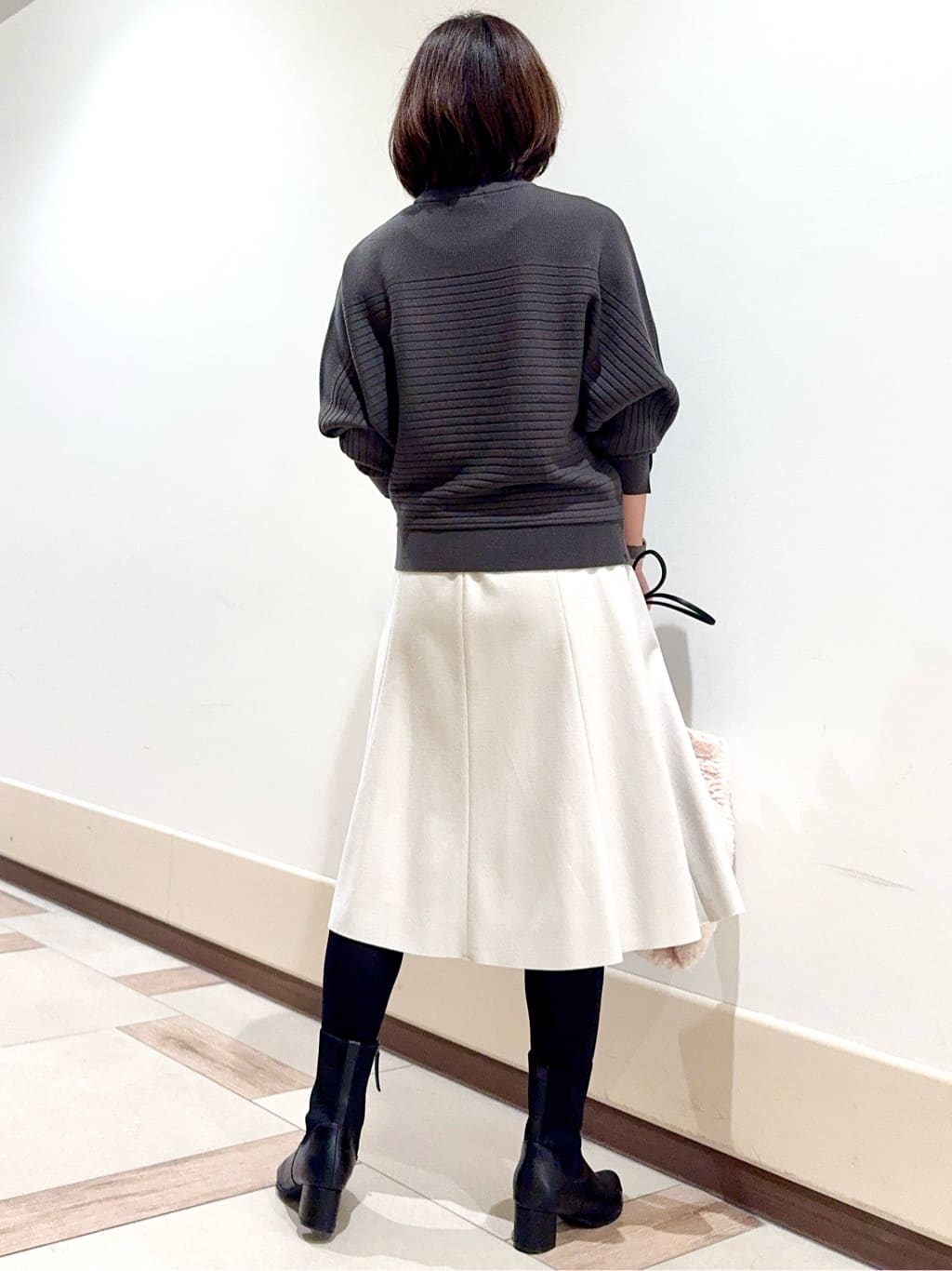 kaeさんの「Reflect｜【選べる5色◎】フレアフリュイドスカート」を使ったコーディネート