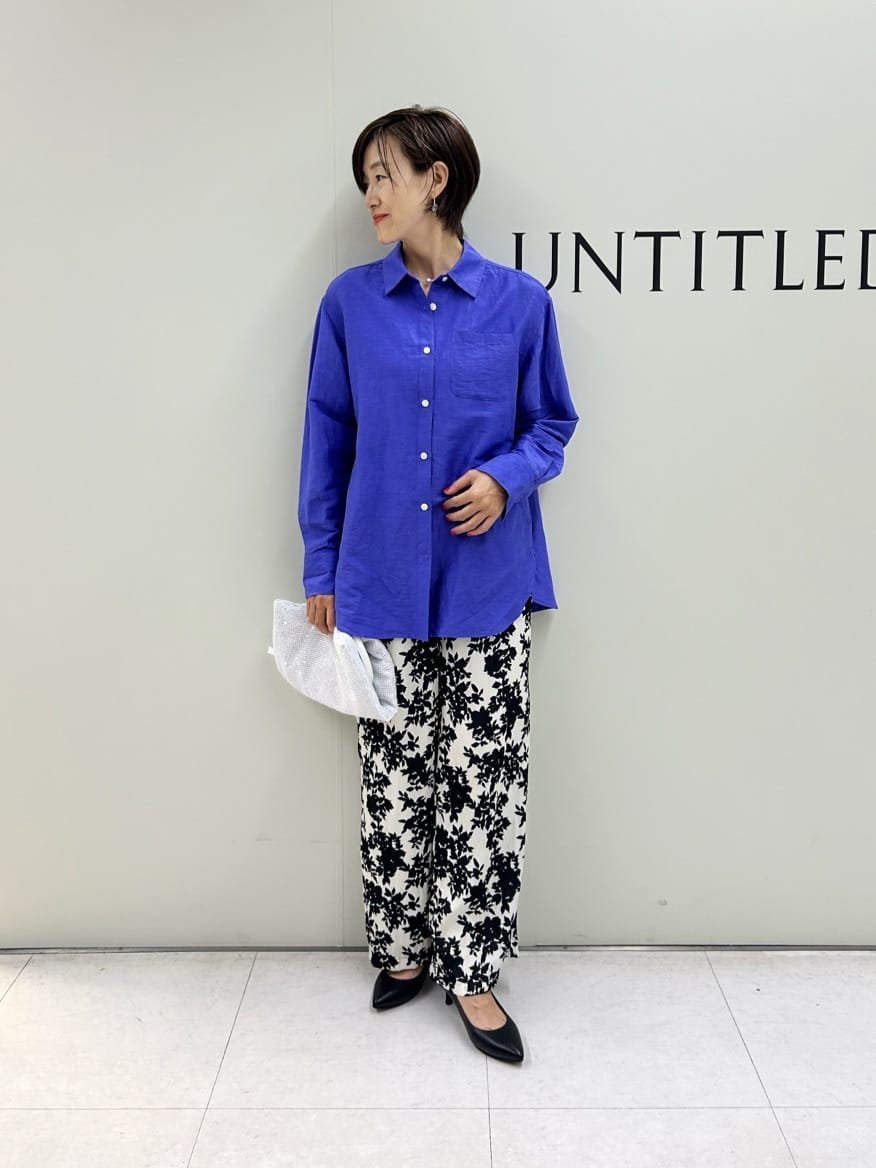 Mikiさんの「UNTITLED｜【ウエストゴム/ワイド/柄】モノトーンフラワーパンツ」を使ったコーディネート