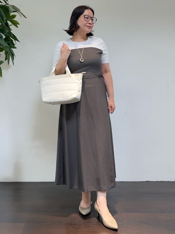Asamiさんの「UNTITLED｜【きれいめカジュアル/セミフレア】異素材ドッキングワンピース」を使ったコーディネート