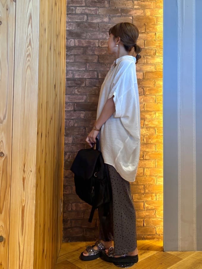 mieさんの「SHOO･LA･RUE｜【ひんやり】すっきりきれいに体型カバー コクーンシルエットワンピース」を使ったコーディネート