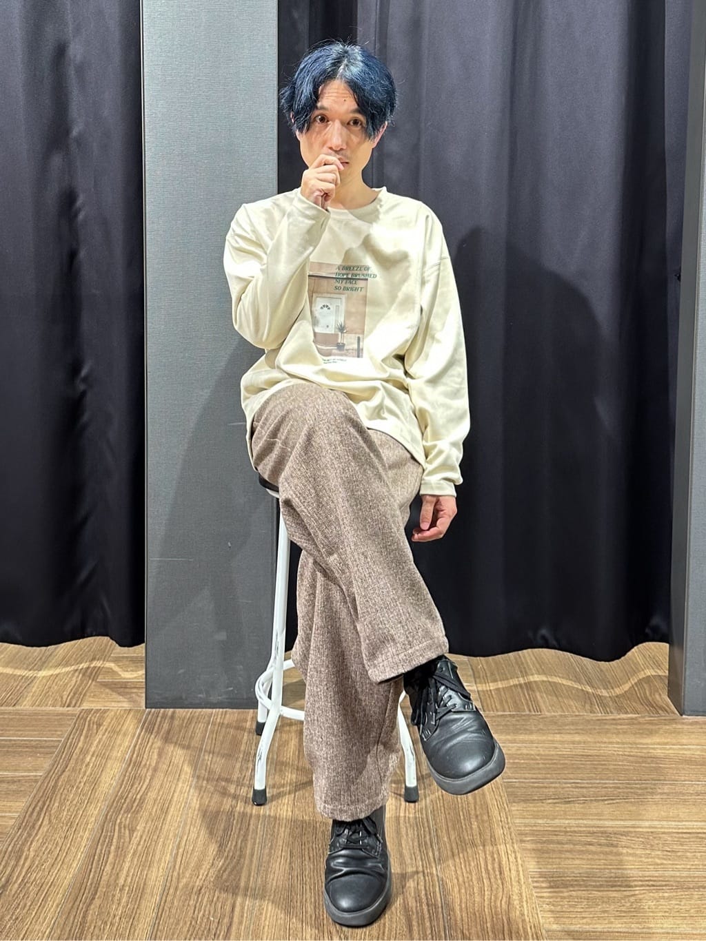 tomoyaさんの「THE SHOP TK｜スエード フォトプリントスウェット 【洗濯機OK】」を使ったコーディネート
