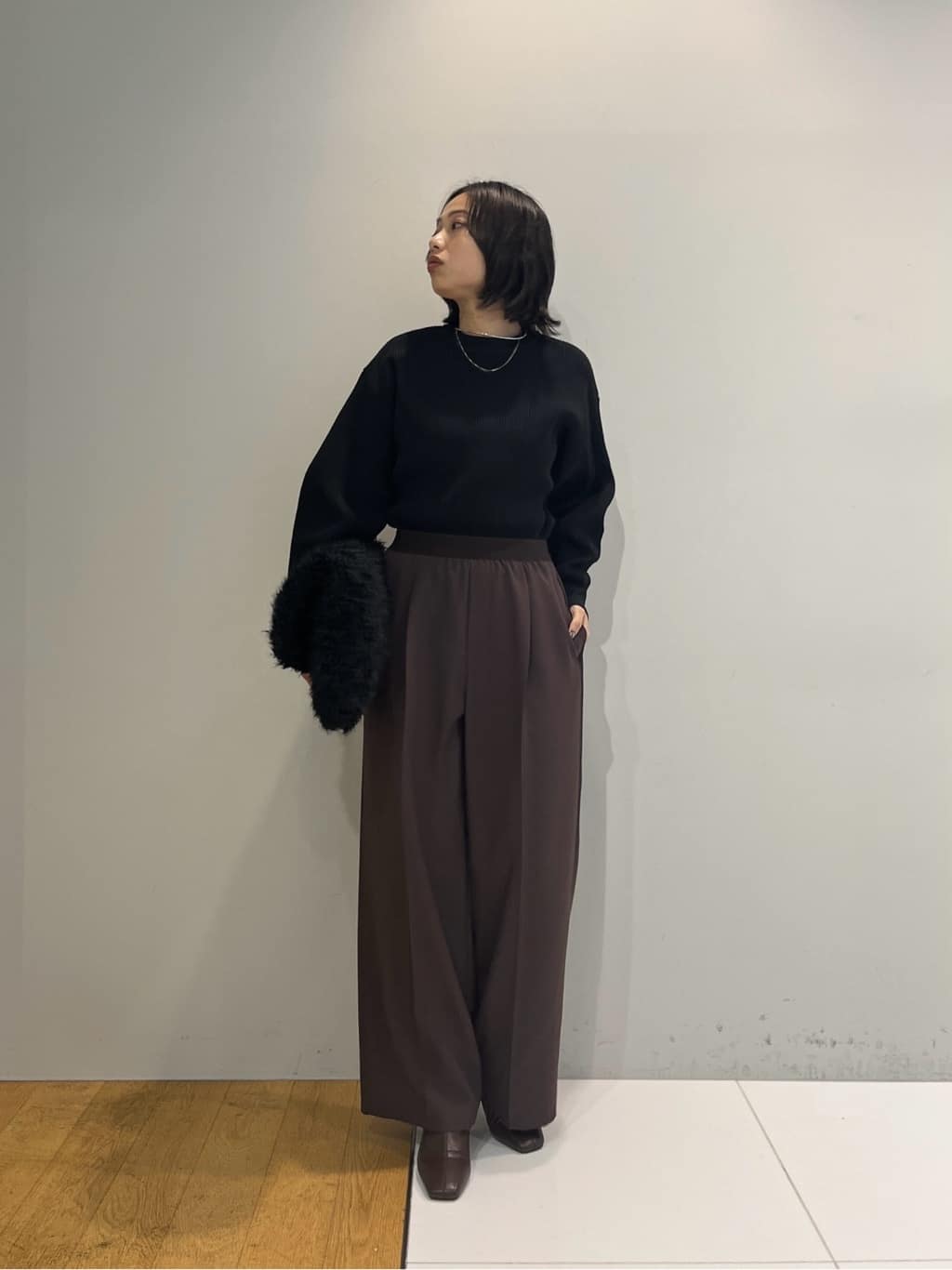 Harukaさんの「INDIVI｜Comfy SET UP｜イージーストレートワイドパンツ【セットアップ対応／通勤/カセット服】」を使ったコーディネート