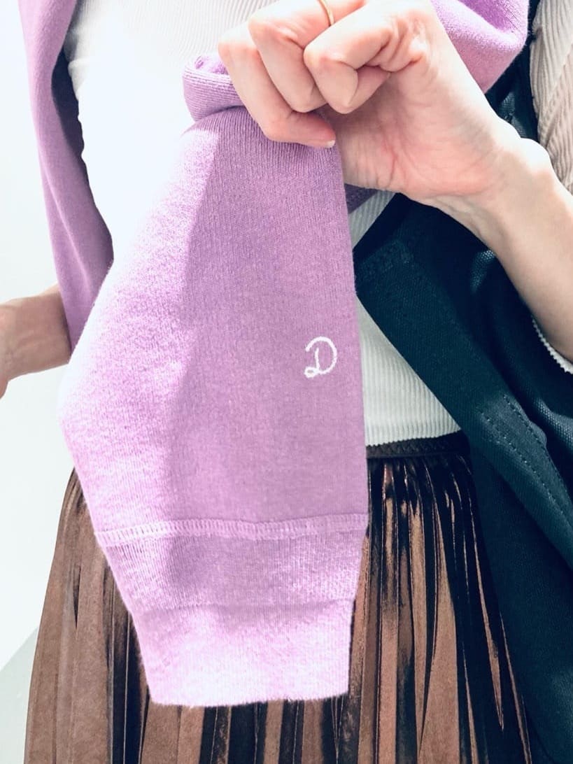 Furuさんの「DRESSTERIOR｜◆【洗える/ストレッチ性/オンオフ】箔プリントプリーツスカート」を使ったコーディネート