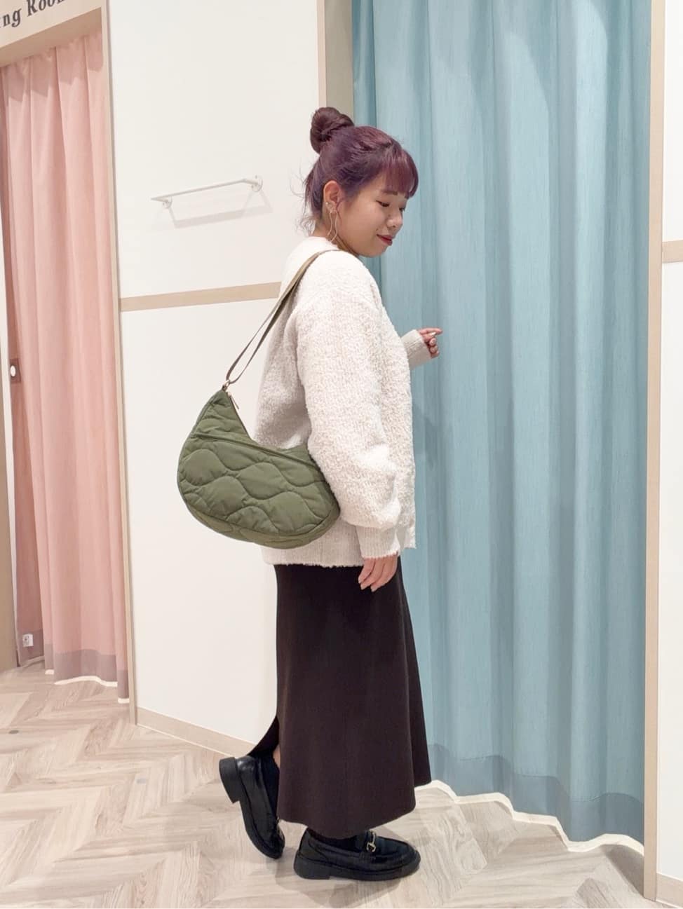 まちゃんなちゃんさんの「SHOO･LA･RUE｜グラフィックアソート裏毛スウェット」を使ったコーディネート