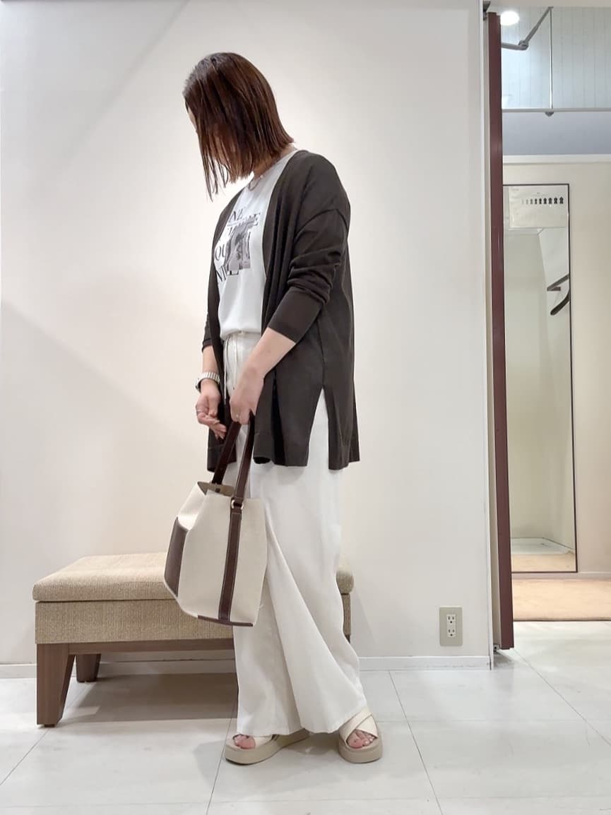 YUIさんの「UNTITLED｜【ロゴT/プリントT】グラフィックTシャツ」を使ったコーディネート