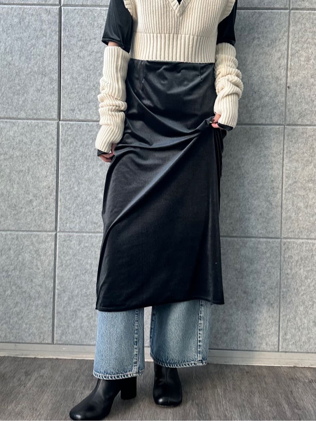 harunaさんの「CODE A｜dual form vest knit」を使ったコーディネート