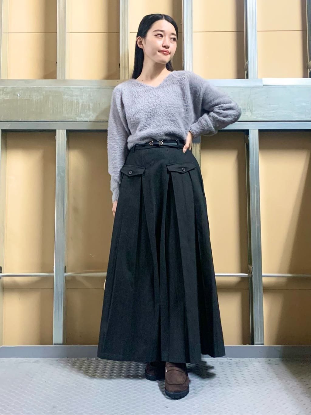 sahoさんの「THE SHOP TK｜【華やかで柔らか】ふわふわフェザーニット/洗える・前後2WAY」を使ったコーディネート