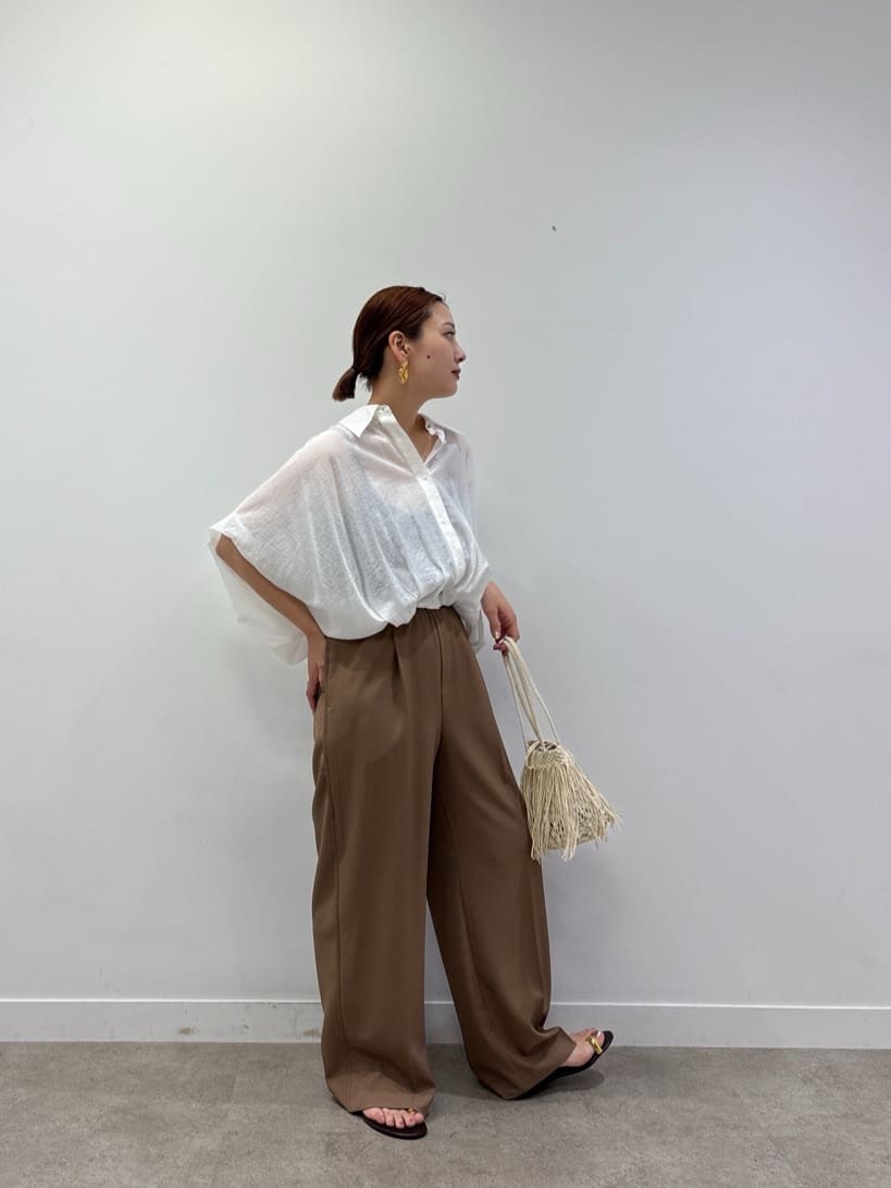 ayanoさんの「INDIVI｜バルーンフォルムブラウス」を使ったコーディネート
