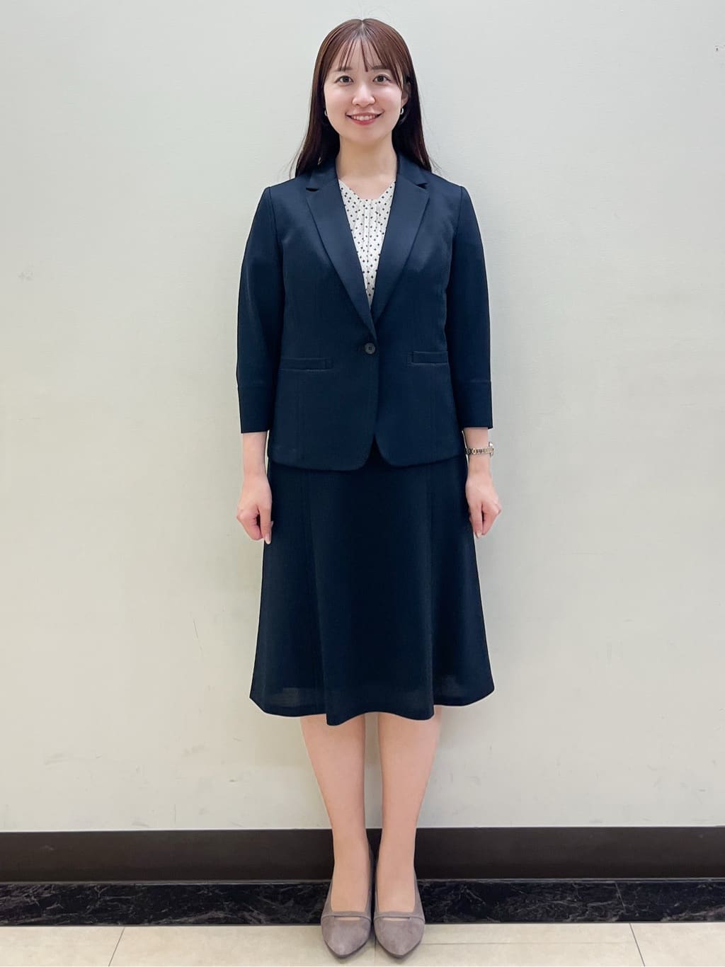 mikikoさんの「Reflect｜【マシンウォッシュ可／セットアップ可】コツキ柄プリントブラウス」を使ったコーディネート