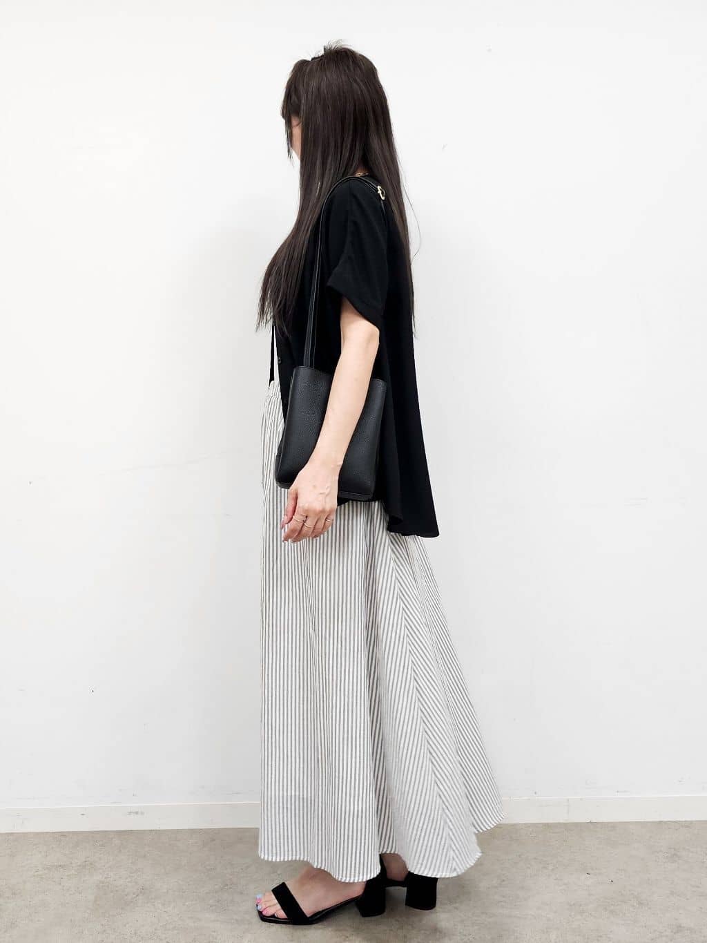 ゆゆさんの「SHOO･LA･RUE｜【洗える/プチプラ】大人の抜け感をプラスする バンドカラーシャツ」を使ったコーディネート