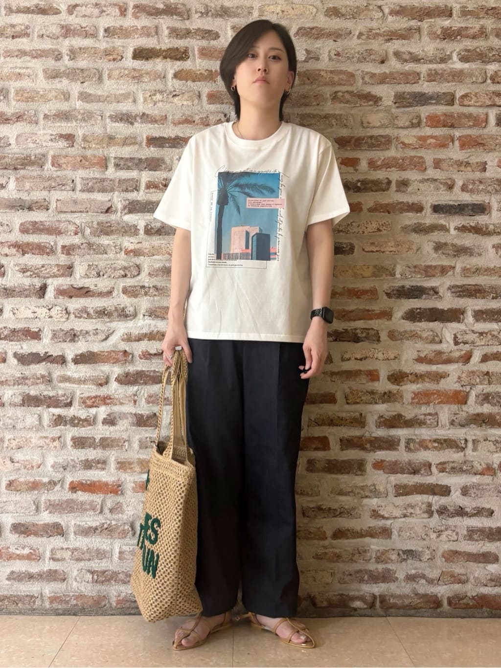しばさんの「THE SHOP TK｜フォトアソートTシャツ【接触冷感/UV/毛玉になりにくい/洗濯機OK】」を使ったコーディネート