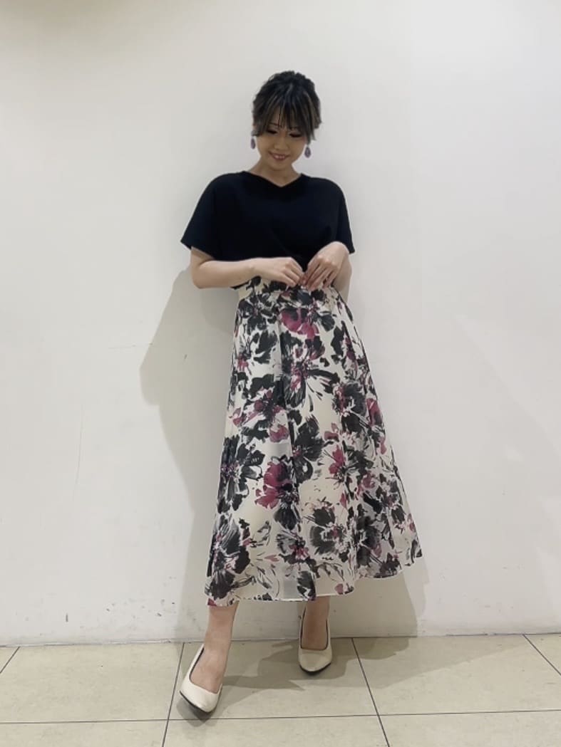 watanabeさんの「UNTITLED｜【洗える/前後2WAY】ネックプルオーバーニット」を使ったコーディネート