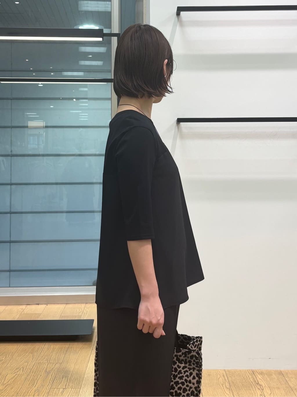 asamiさんの「INDIVI｜【セットアップ可能】ビスチェレイヤード風トップス」を使ったコーディネート