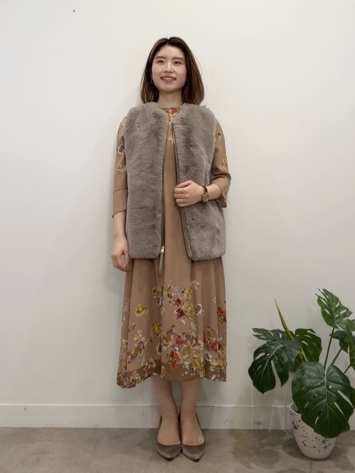 Suma Una本部スタッフさんの「SunaUna｜【手洗い可】花柄パネルワンピース」を使ったコーディネート