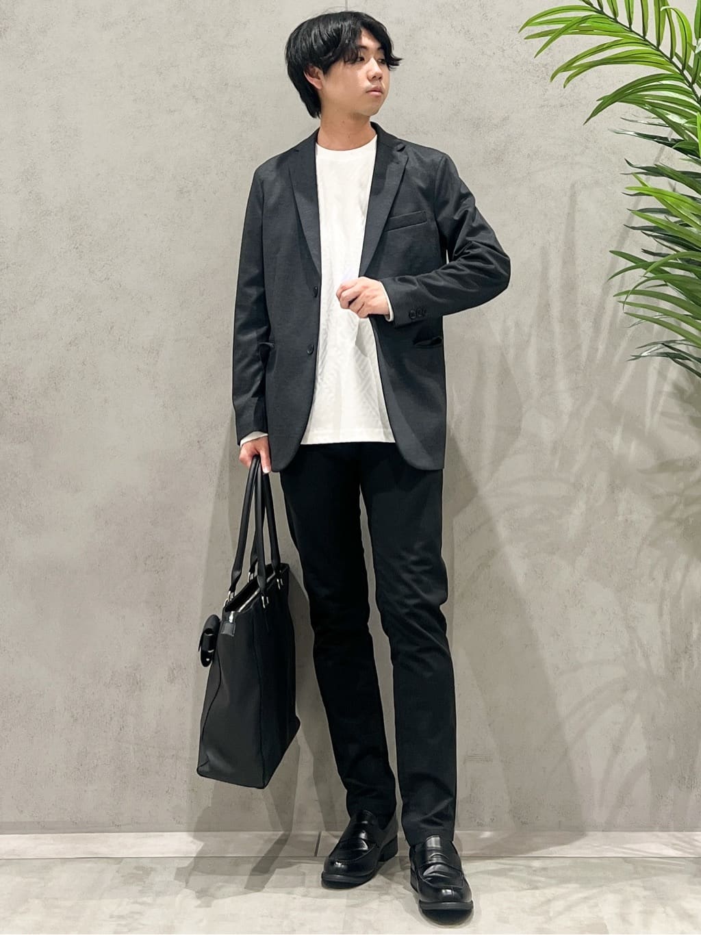 SHI-MAさんの「THE SHOP TK｜ライトTRジャージジャケット【洗濯機OK/毛玉ができにくい/ストレッチ/セットアップ可】」を使ったコーディネート
