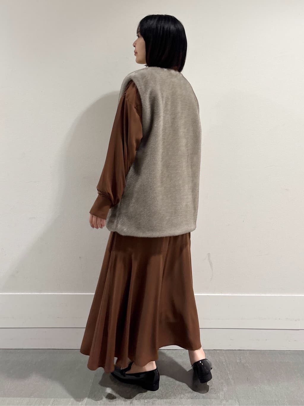 モエカさんの「UNTITLED｜【セットアップ可/スキッパー/ゆったり】リラクパウダーシャツ」を使ったコーディネート