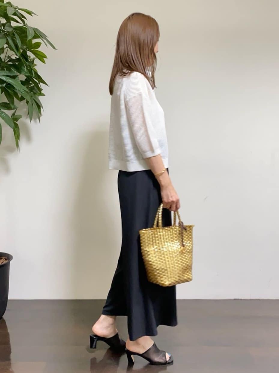 tomoさんの「UNTITLED｜メタリックメッシュトート」を使ったコーディネート
