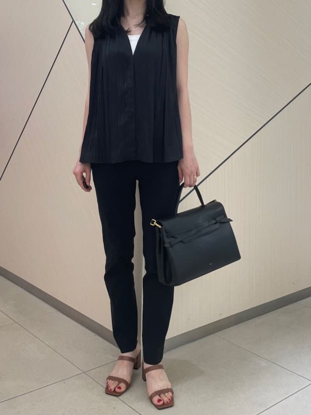 Karinさんの「DRESSTERIOR｜」を使ったコーディネート